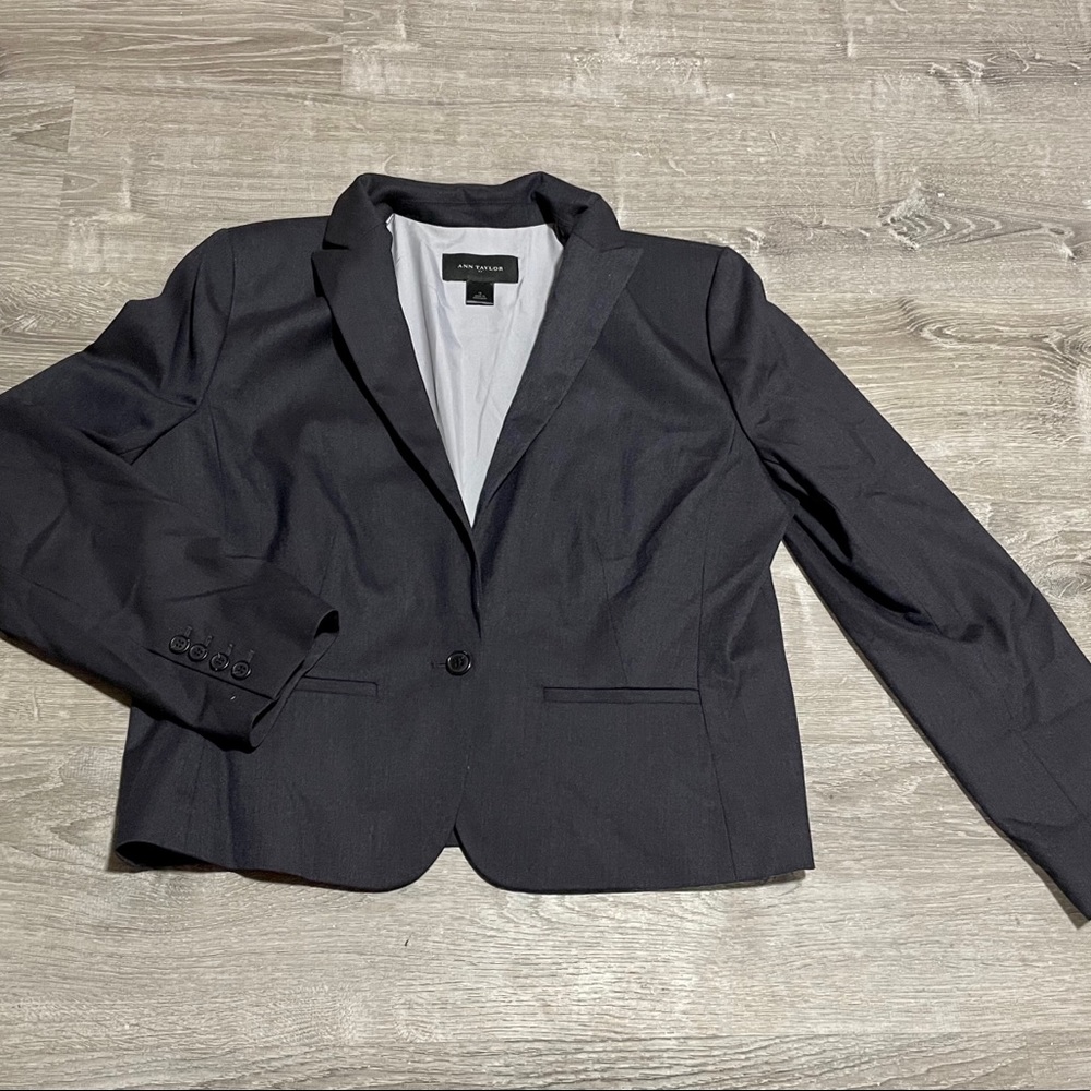 Ann Taylor Dark Blue Blazer Size 18
